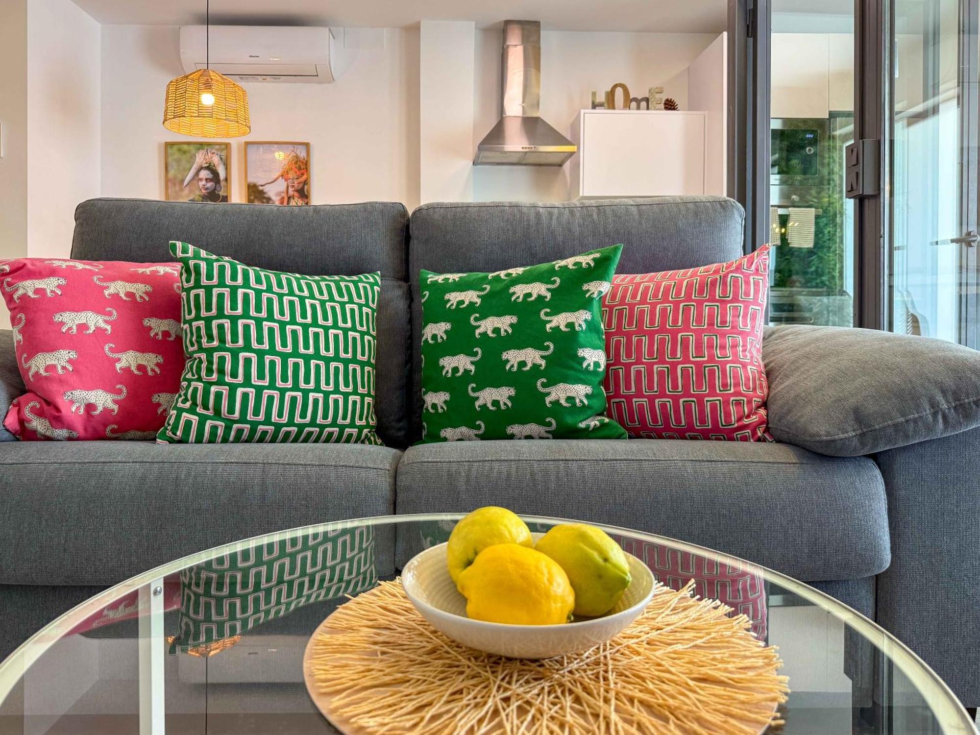 Encantador Y Coqueto Loft A 8 Min. De La Playa. อาลิกันเต ภายนอก รูปภาพ